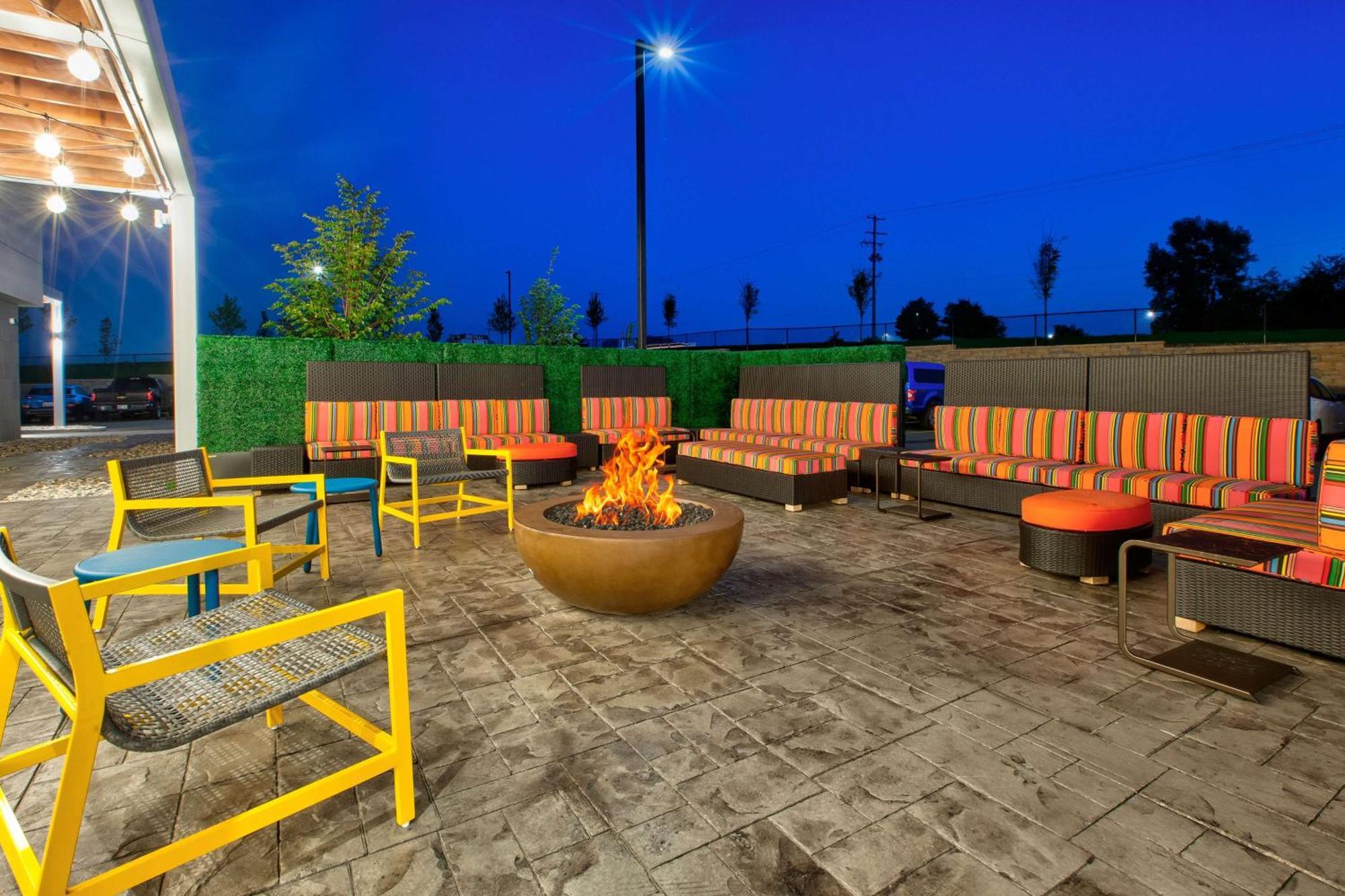 Home2 Suites By Hilton Grand Rapids South Byron Center 外观 照片